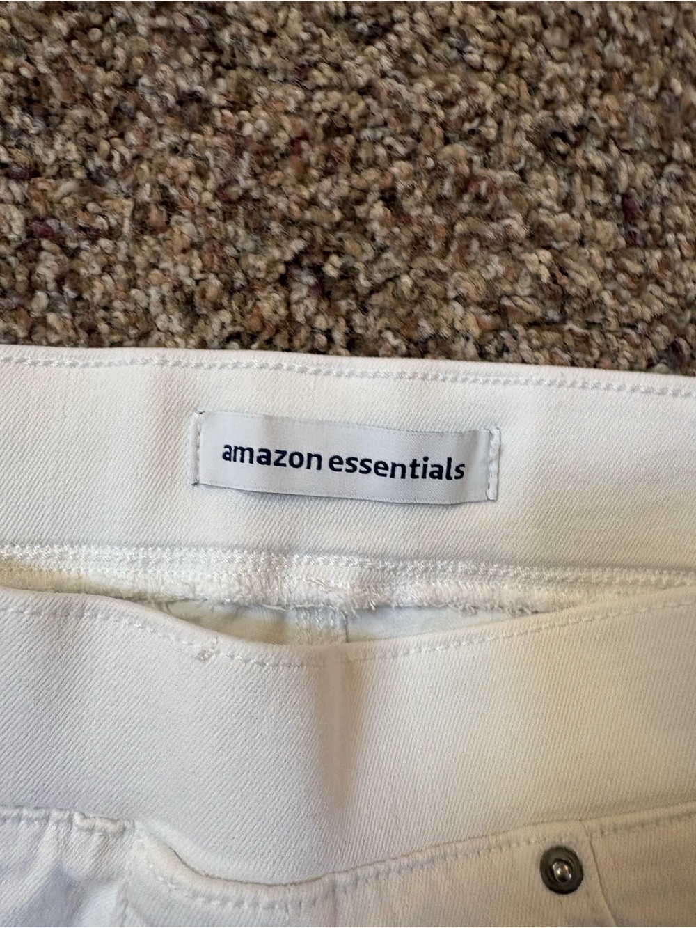 Amazon Essentials Off-White Skinny Jeans Stretchy Pull On - Picture 3 of 6